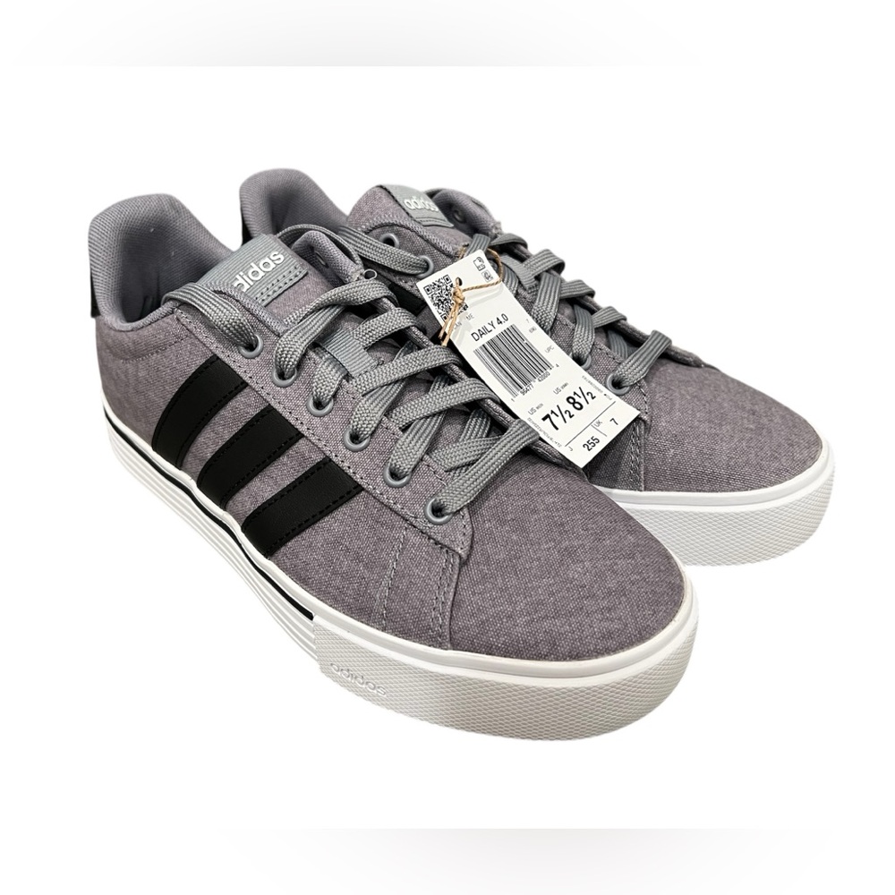 NIB Adidas Men’s Daily 4.0 Gray & Black Canvas Sneakers Shoes Size 7.5